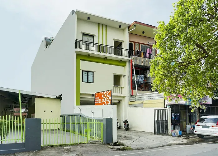 Oyo 91182 Kos\'Ta Homestay Makassar
