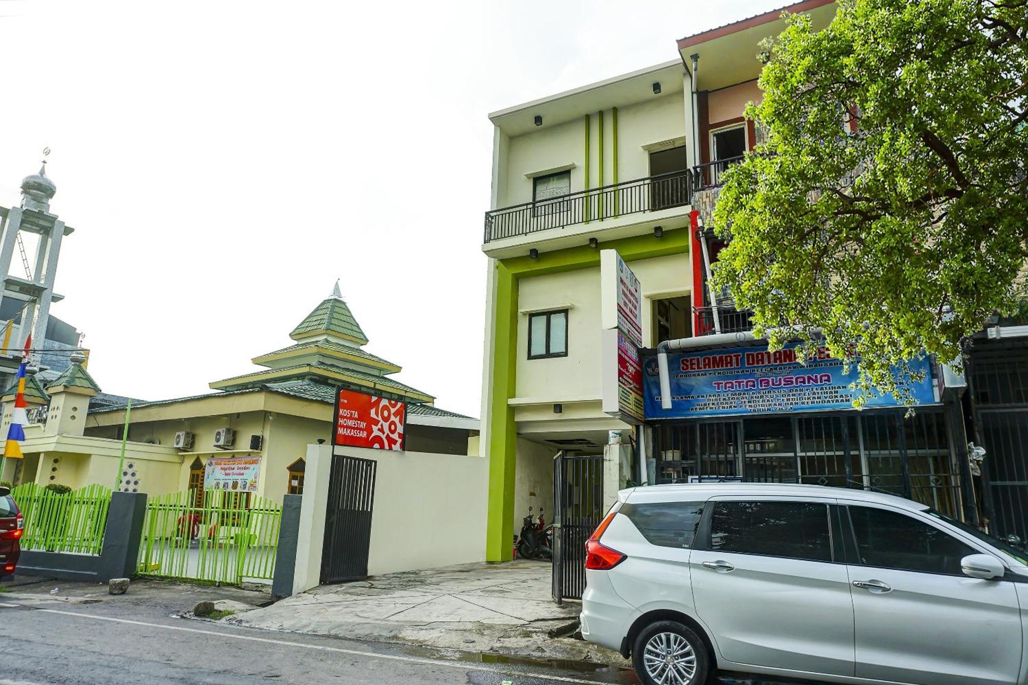 Oyo 91182 Kos'ta Hotel