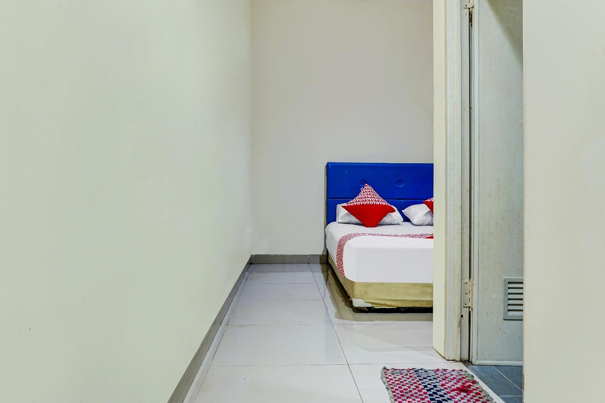 Oyo 91182 Kos'ta 2* Makassar